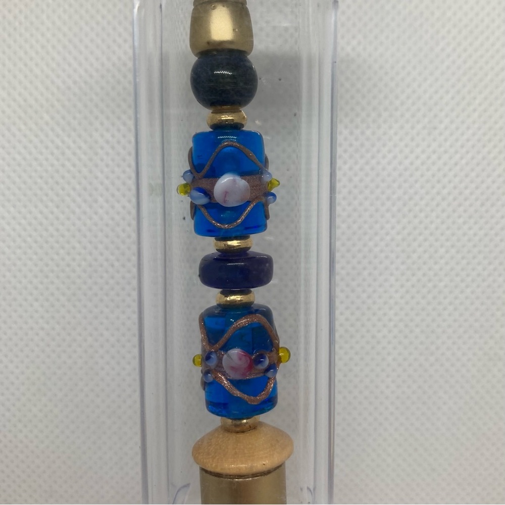 Hand Beaded Pen w/Display Box and Two Ink Refills
